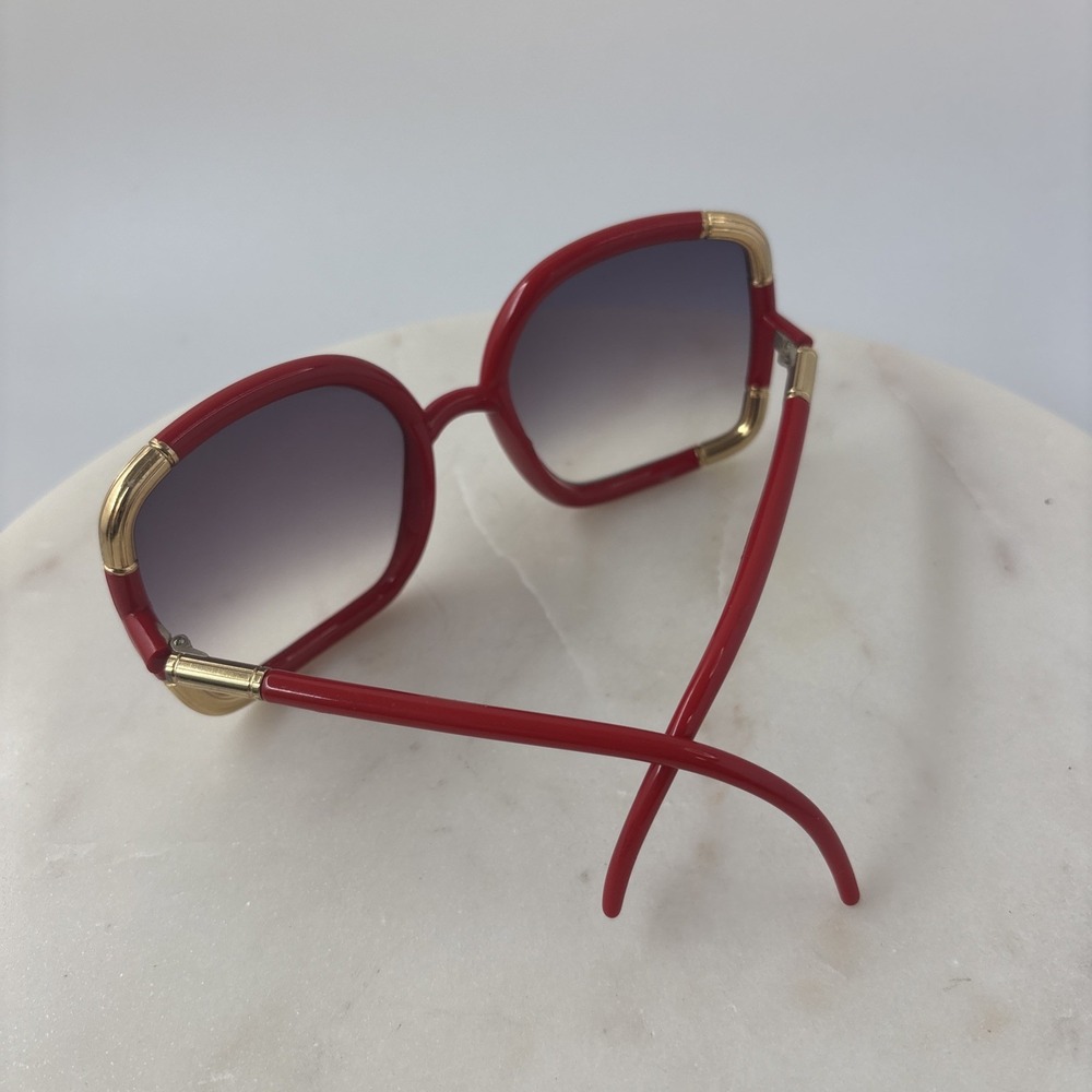 VTG Bold Oversized Ted Lapidus Paris Sunglasses Red Frames Gold-Tone Hardware - Picture 7 of 16